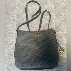 Blue Michael Kors Crossbody Purse